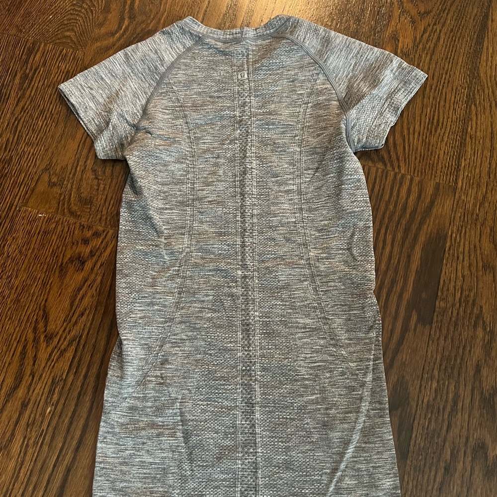 Lululemon swiftly tech t-shirt